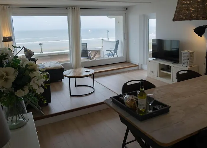Seaviews Egmond Holiday home *